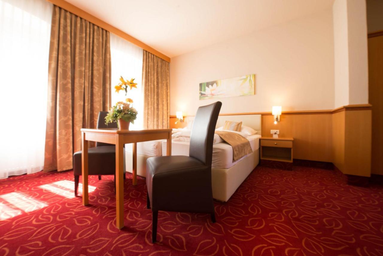 Hotel Beethoven Hinterbrühl Екстериор снимка